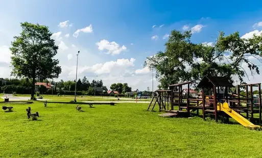 Zdjęcie do Skatepark i plac zabaw w Starych Pieścirogach z dofinansowaniem